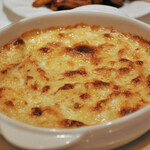 レストラン アラジン - ドフィノワ。ほかの方も書かれているように、ソースと絡めると絶品です。