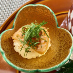 御料理 ひさまつ - 自家製スモークサーモン寿司