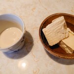 164263709 - 湯豆腐と豆乳
