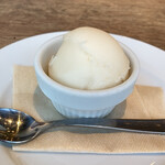 STEAK THE FIRST - 洋梨のシャーベット