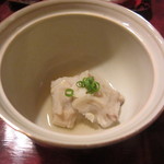 鮨秀仙 - 長いもを火にかけて固めたものにほたて