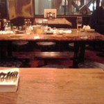 北海道料理　炉ばた - テーブル席の様子