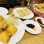 華風料理一芳亭 - これがこの日の2人分のランチ♡