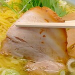 金丸本店 - 鶏チャーシュー！