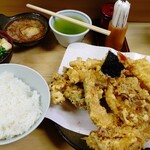 いもや - 天ぷら定食750円と、イカ、舞茸単品増し。
