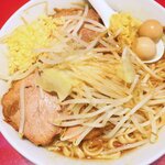 ラーメン二郎 - ラーメン半分＋ニンニク多め＋ショウガ半分