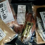 カネサ鰹節商店 - 