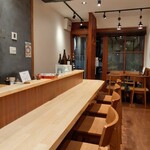 とんかつ ばんぶー - １番奥から入口方向