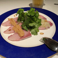 銀座ブルーリリー ステーキ＆チャイニーズレストラン - 