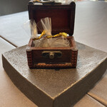 プレゼンテ スギ - パカッ！開けると？石鹸でした