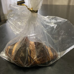 プレゼンテ スギ - お土産は帰り際に焼きあがったクロワッサン