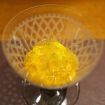 アカ - ウニとホワイトアスパラのガスパチョ。