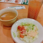 Saizeriya - ランチ　スープ、サラダ、ドリンクバーつき　野菜ジュースにしました