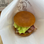 佐世保バーガー BigMan 京町本店 - ベーコンバーガー 715円。