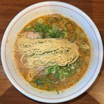 Ramen Bakushin - 少し縮れた細麺
