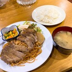 Meiji Para - 豚ロースのソテー