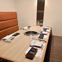 近江うし 焼肉 にくTATSU 青山本店 - 