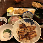 関宿屋 - 穴子定食２７５０円。天玉１６５円。天ぷら、佃煮、鯛のお刺身も付いた豪華なラインアップです