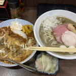 ヌードル＆スパイスカレー 今日の1番 - 