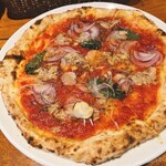 PIZZA SALVATORE CUOMO - トンノ・エ・チポッラ_¥1,100