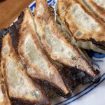 大衆中華と餃子専門 まるい飯店 - 餃子