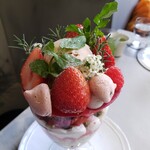 PATISSERIE ASAKO IWAYANAGI - パルフェビジュー　ドゥ　ノエル