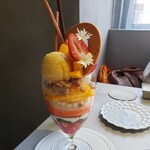 PATISSERIE ASAKO IWAYANAGI - パルフェビジュー　マングゥーフレーズ