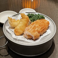 廣東料理 民生 ヒルトンプラザウエスト店 - 名物　イカの天ぷら・フグの天ぷら