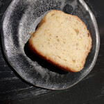 ラ・ボンヌターブル - 