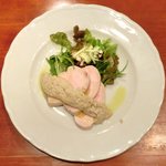 トラットリア フィオリトゥーラ - パスタセット 1000円 の古白鶏の胸肉のボイル トンナートソース