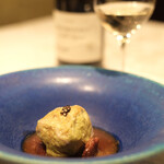 RESTAURANT L’ESPRIT DE CHEVALIER - ホロホロ鳥のサヴォイキャベツ包み ジロール茸ソース