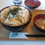 仁古田食堂 - かつ丼　800円