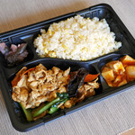志村坂上食堂 - キクラゲと豚肉の卵炒め ¥500
