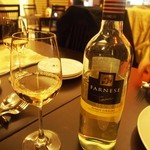 イルガットネロ - ファルネーゼ ピノグリージョ（イタリア白ワイン）