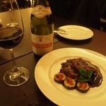 イルガットネロ - 牛フィレ肉のフォアグラ乗せ ＆ 赤ワイン