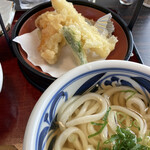 うどん茶屋北斗 - 天婦羅とうどん