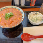丸亀製麺 - トマたまカレーうどん ひと口ごはんつき