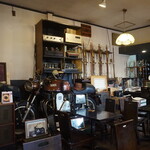 ザ・ミュンヒ - 店内の様子 珈琲色のバイクがミュンヒ