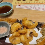 炉端焼き 鷹島本まぐろ 魚然 - 