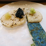 寿司栄 - 焼物　　タイラギ貝　鮎の卵　キャビア　山葵乗せ