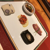 あひ鴨一品 鳥安 - 前菜五品盛（鮭の麹漬、鴨のローストなど）