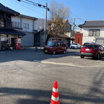 須崎食料品店 - 駐車場は前