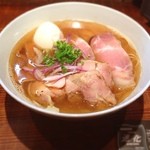 町田汁場 しおらーめん進化 本店 - 煮干塩  全部入  スープマジ旨い＞_＜  ほんのり甘さ感じる気さえする典雅さ。  