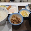 Matsuya - ソーセージエッグ定食ミニ牛皿付きごはん並（４２０円）