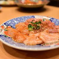 神戸焼肉 金虎 - 和牛ホルモン3種：赤センマイ(ギアラ)、上テッチャン、上ミノ