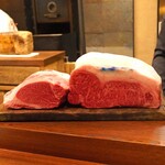 アカ - ”神戸牛但馬牛のサーロイン”、”島根県産の黒毛和牛の雌のヒレ肉”