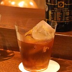 アカ - Valdespino Solera 1842 Medium Sweet Very Old Oloroso Blend VOS Jerez のソーダ割り