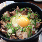 萬力亭 - チャーシュー丼