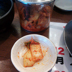 萬力亭 - 無料のキムチ