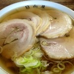 青竹手打ラーメン 日向屋 - チャーシューメン大盛り：アップ